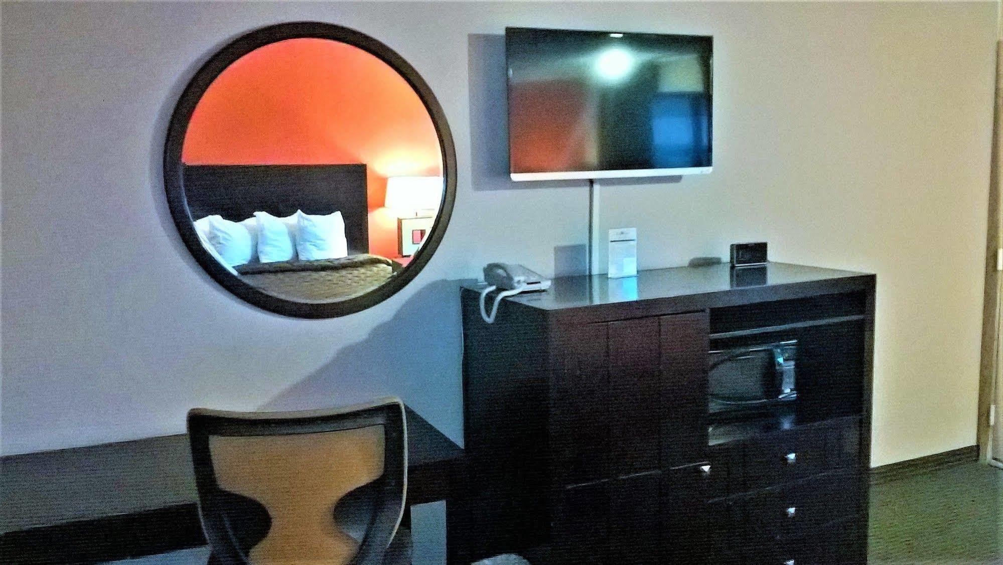 Pepper Tree Inn Бівертон Екстер'єр фото